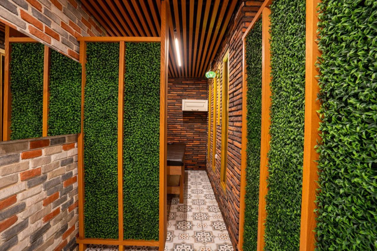 Poison Garden Suite Gozalan Exterior photo
