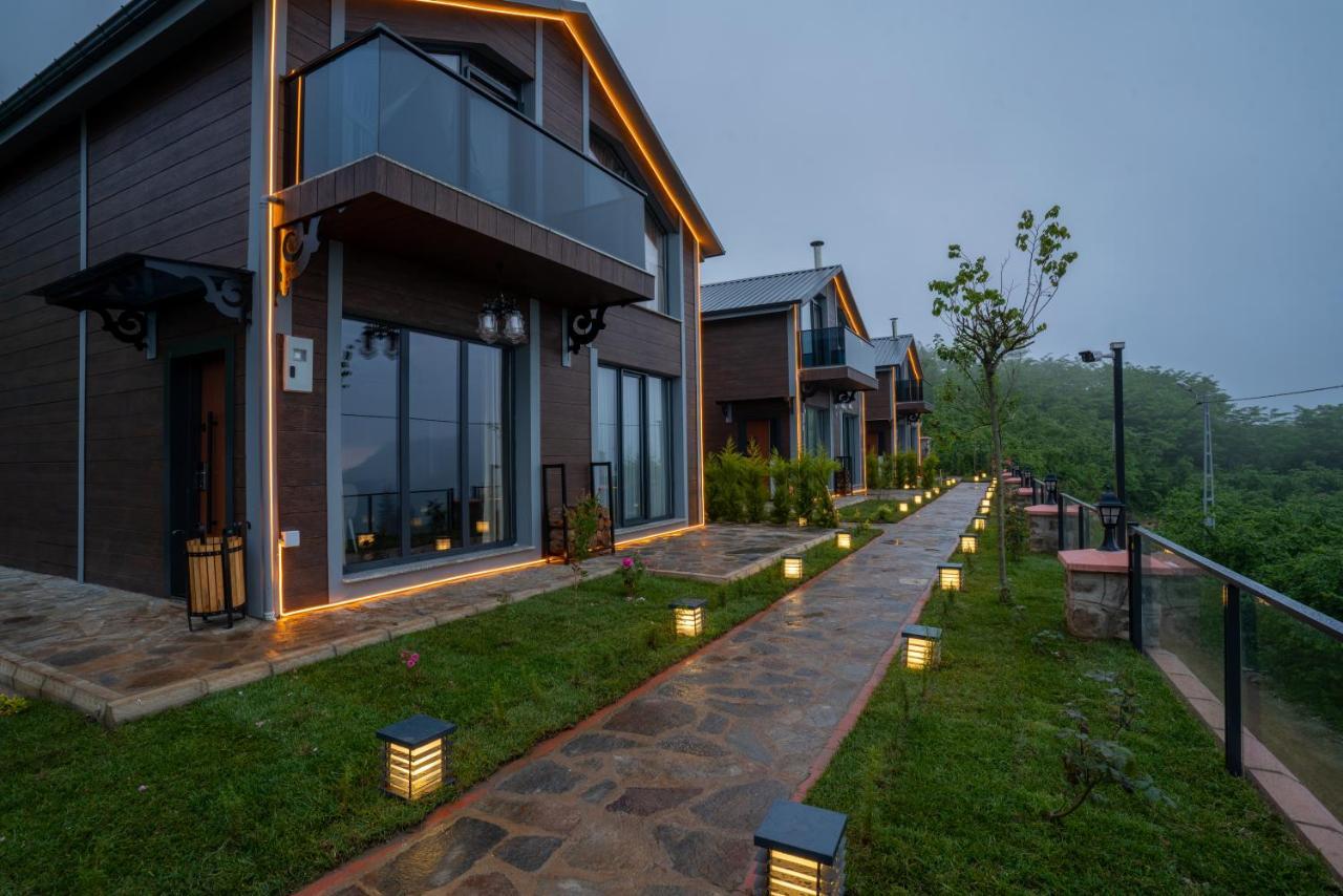 Poison Garden Suite Gozalan Exterior photo